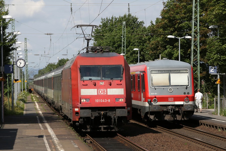 DB 101 043-8