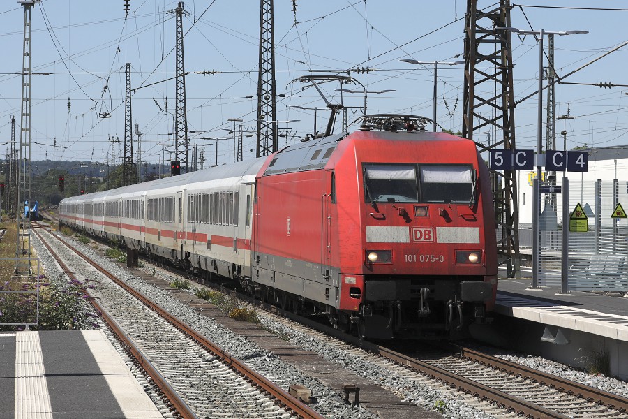 DB 101 075-0