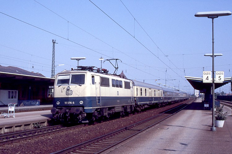 DB 111 076-6