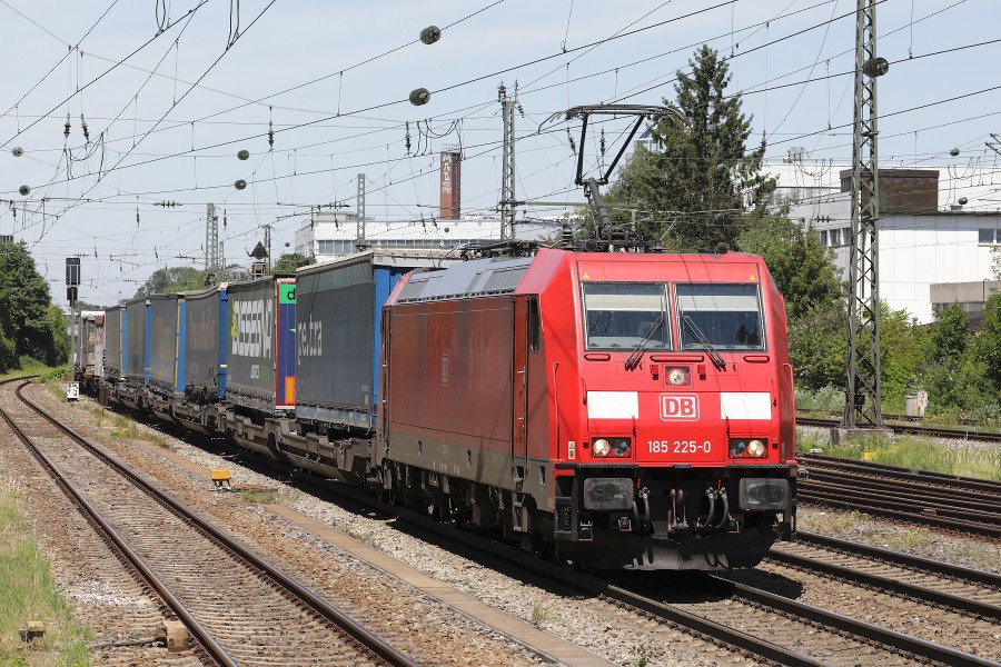 DB 185 225