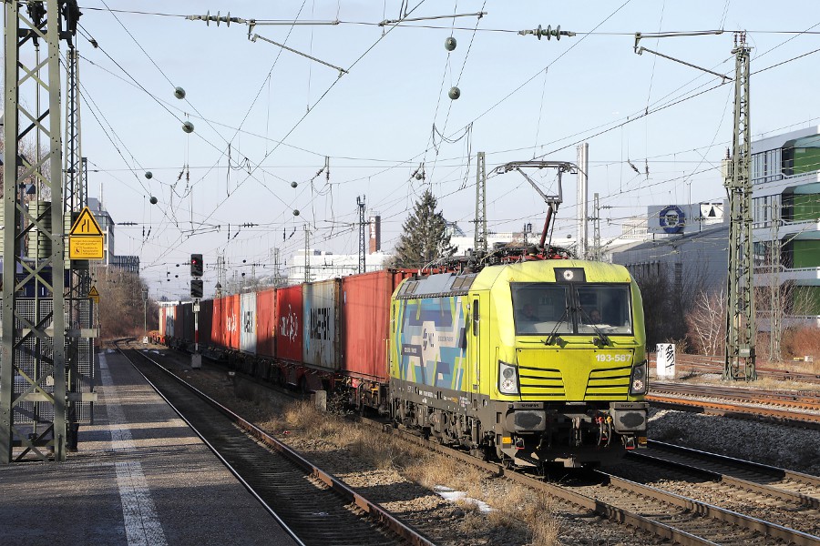 Alpha Trains 193 587