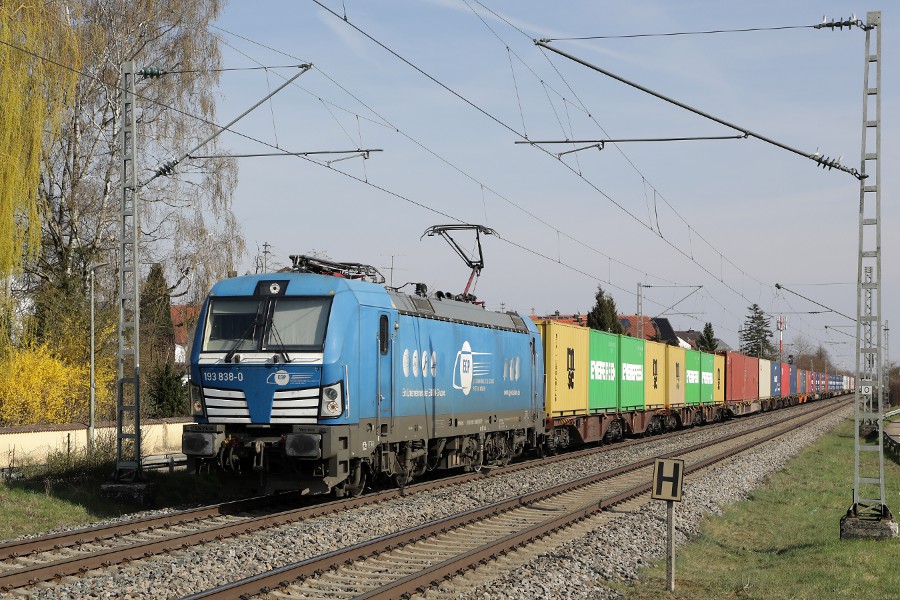 EGP 193 838