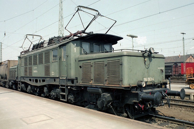 DB 194 063-4