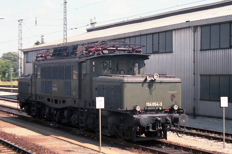 DB 194 054-3