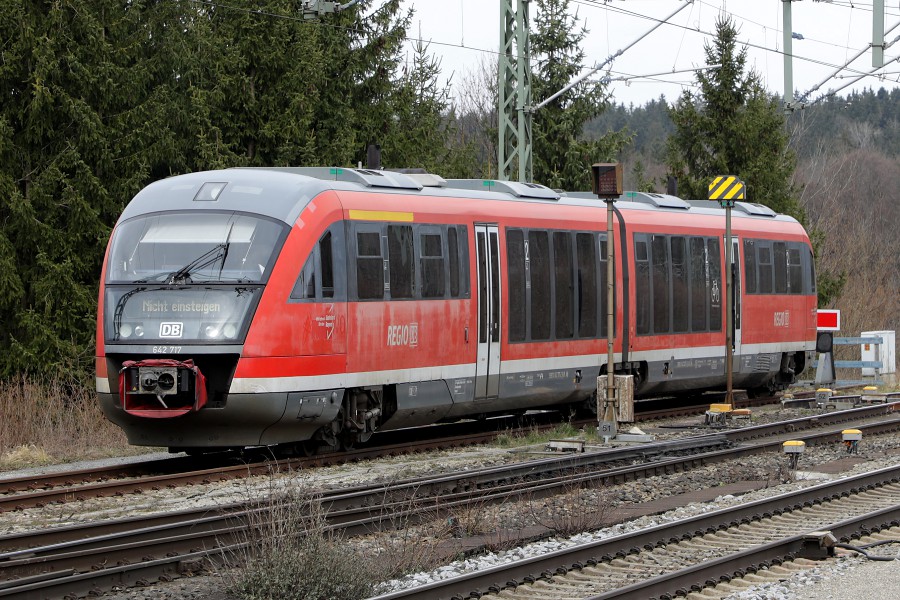 DB 642 717