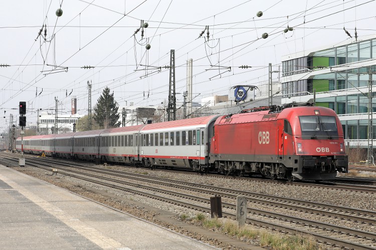 ÖBB 1216 021, EC87