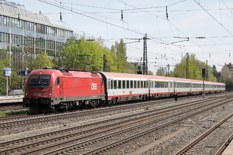 ÖBB 1216 023, EC88