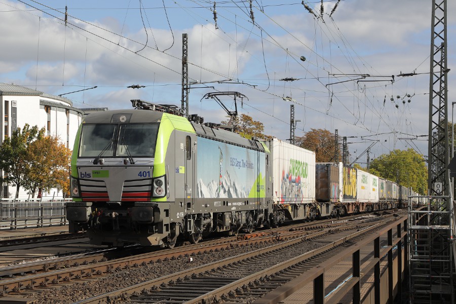 BLS Cargo Re 475 401