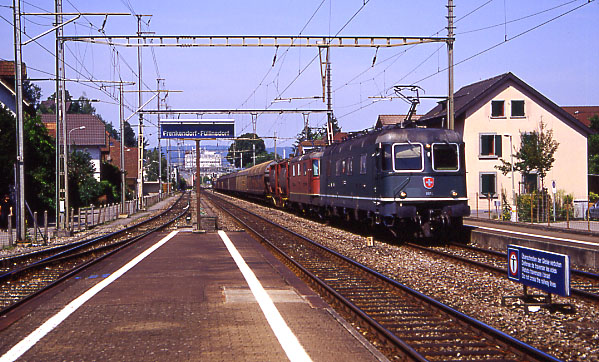 SBB Re 6/6 11646 + Re 4/4 II 11280