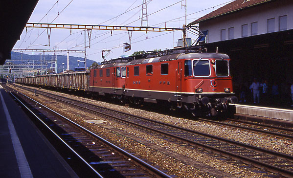 SBB Re 4/4 II 11277 und Re 4/4 II 11318