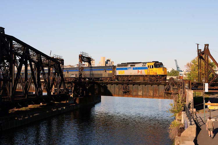 Canada VIA 6418